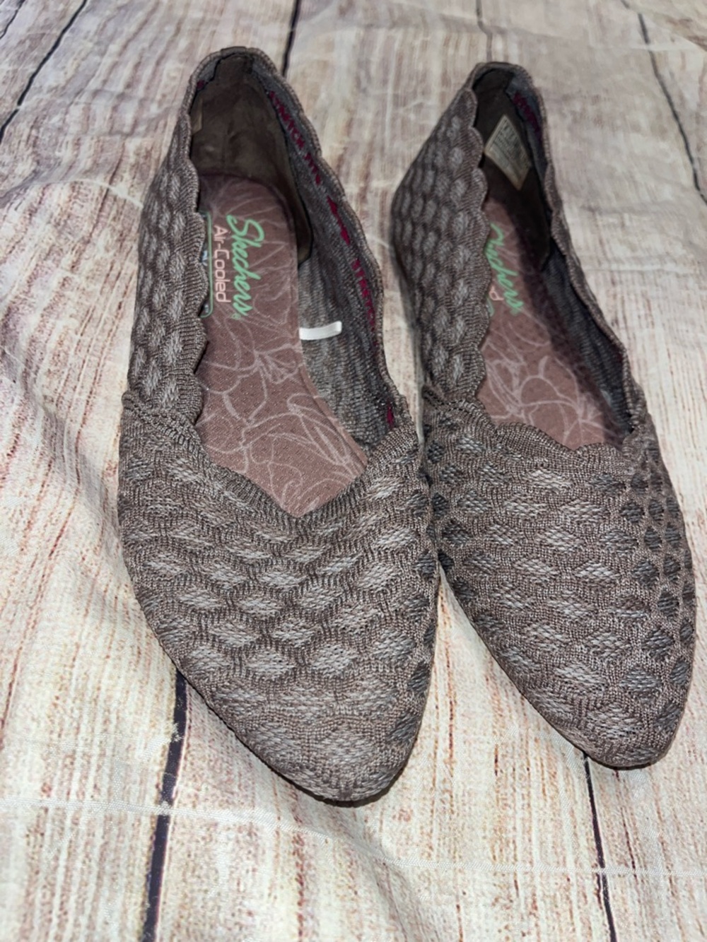 Skechers Air-Cooled Memory Foam Women's Woven Pointed Toe Flats in Taupe Size 8